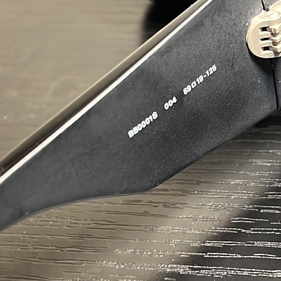 Unisex Balenciaga Shield Sunglasses - Picture 8 of 10